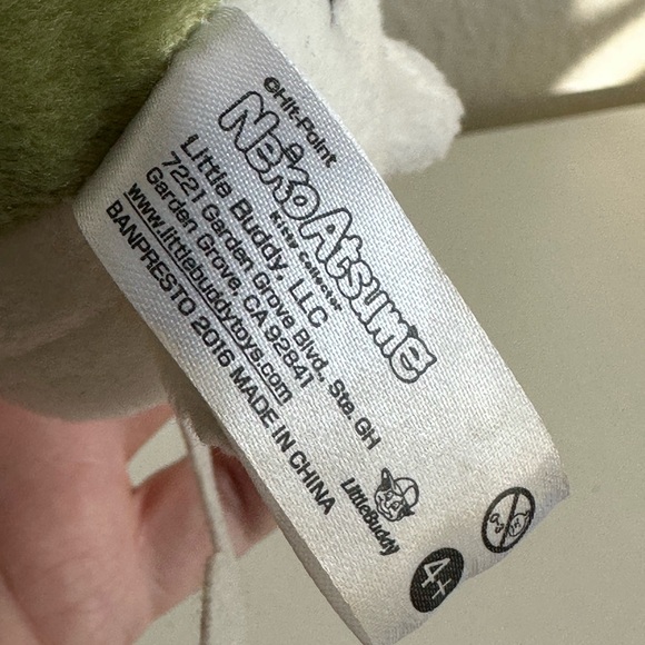 Neko Atsume: Kitty Collector 6" Plush: Chairman Meow - Picture 5 of 11